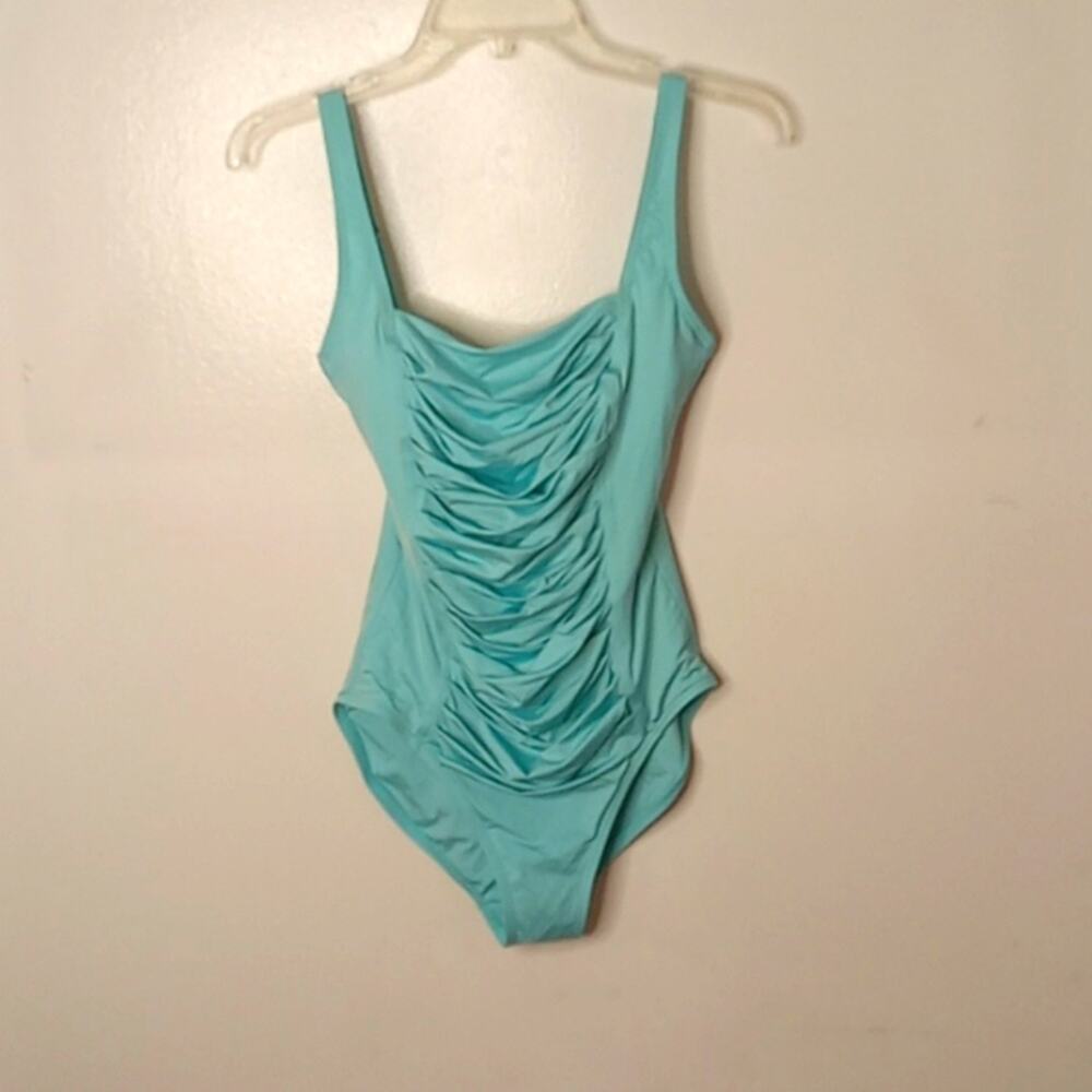 Calvin Klein Women's Size 8 lite turquoise one piece Swimsuit. Atleisure, Resort